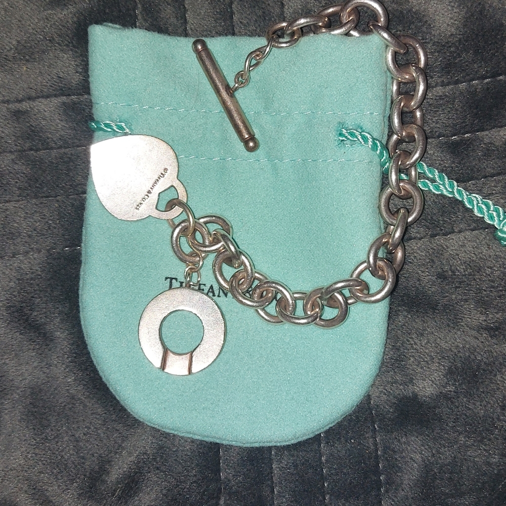 Tiffanys heart toggle braclet